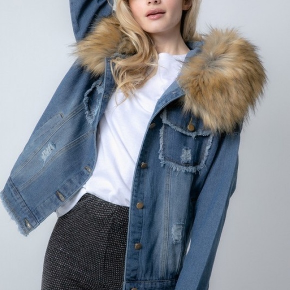 LAST ONE!  NWT Removable Fur Hooded Denim Jacket S - Picture 7 of 8